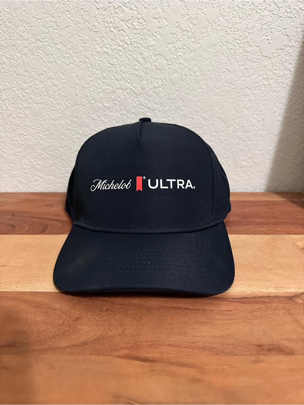 Men’s Michelob Ultra Baseball SnapBack Hat Cap NWOT
